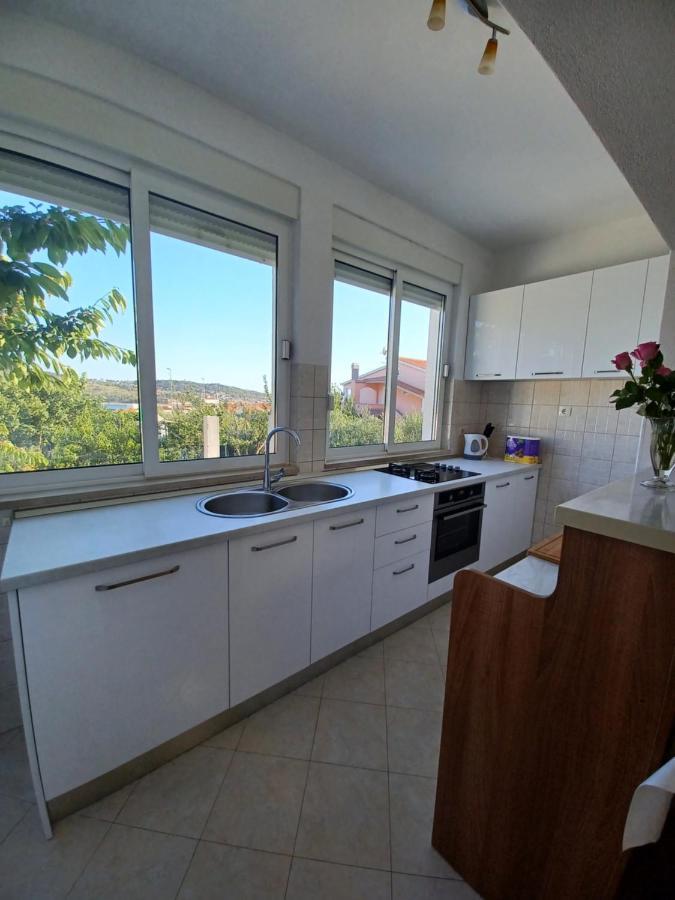 Apartment Mira Trogir Bagian luar foto