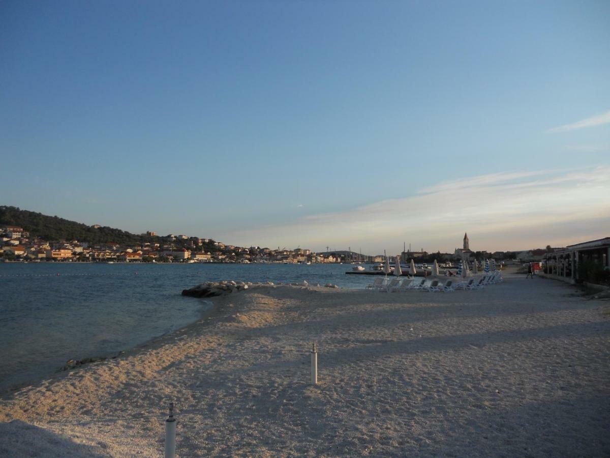 Apartment Mira Trogir Bagian luar foto